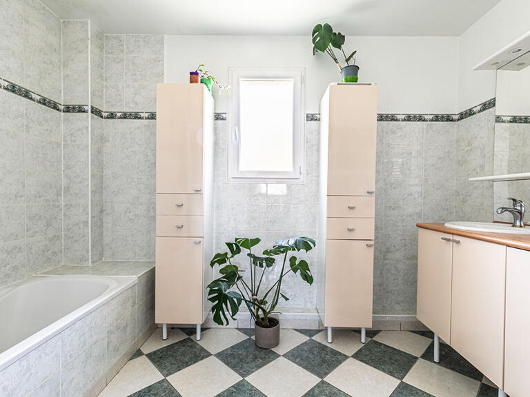 Maison Chatou - 5 chambres - 139m²