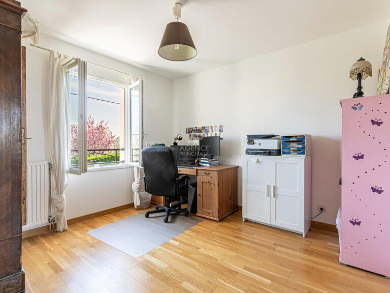 Maison Chatou - 5 chambres - 139m²
