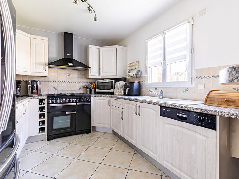 Maison Chatou - 5 chambres - 139m²