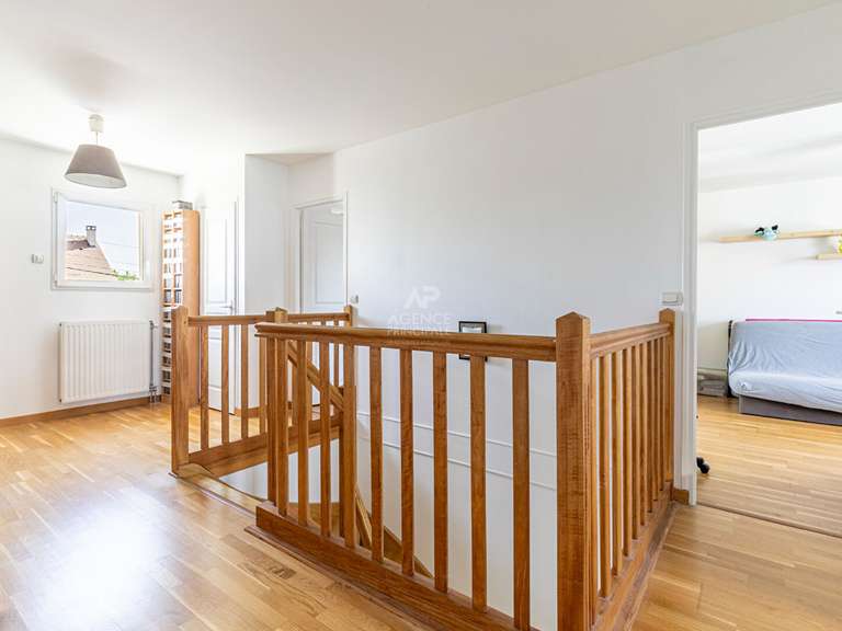 Maison Chatou - 5 chambres - 139m²