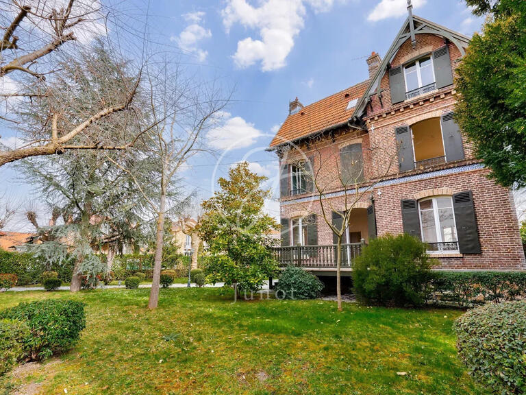 House Chatou - 6 bedrooms - 219m²
