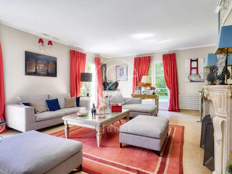 House Chatou - 4 bedrooms - 274m²