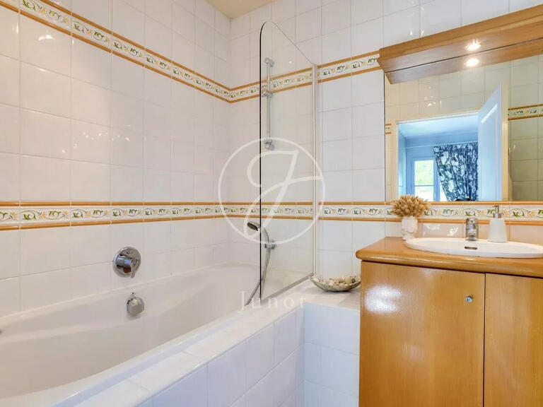 House Chatou - 4 bedrooms - 274m²