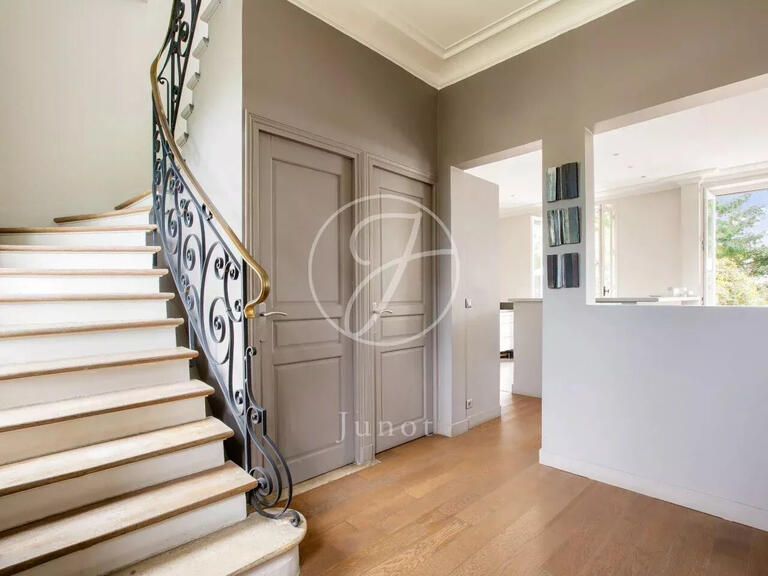 Maison Chatou - 7 chambres - 345m²