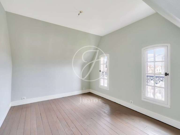 House Chatou - 6 bedrooms - 234m²