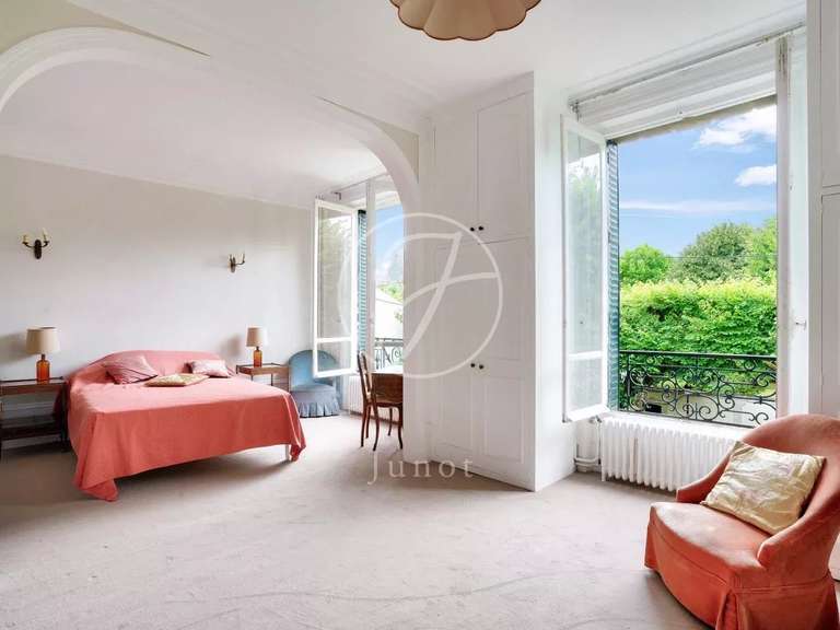 Maison Chatou - 7 chambres - 272m²