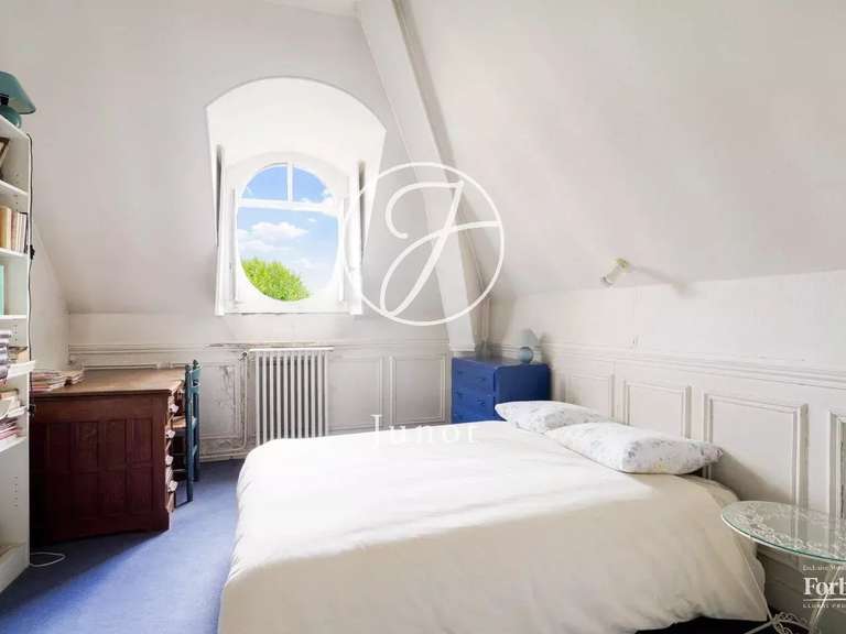 Maison Chatou - 7 chambres - 272m²