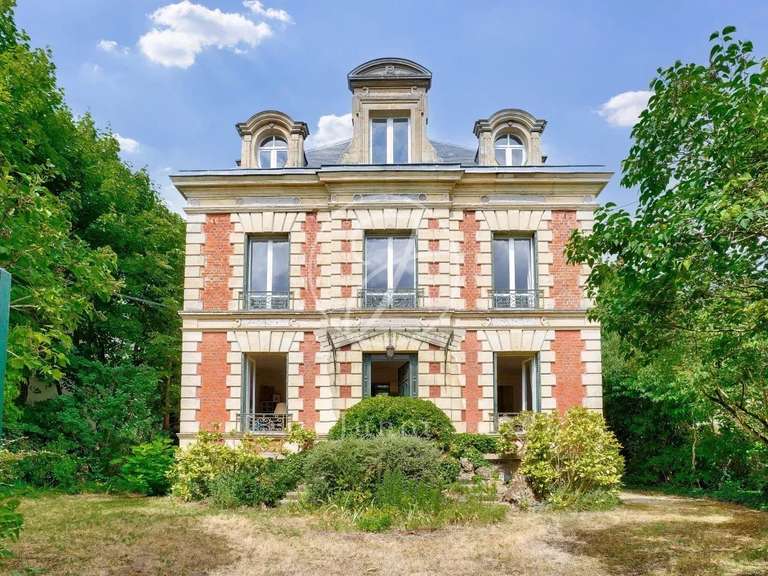 Maison Chatou - 7 chambres - 272m²