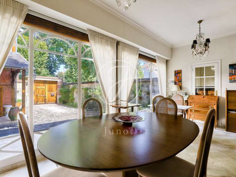 Maison Chatou - 5 chambres - 240m²