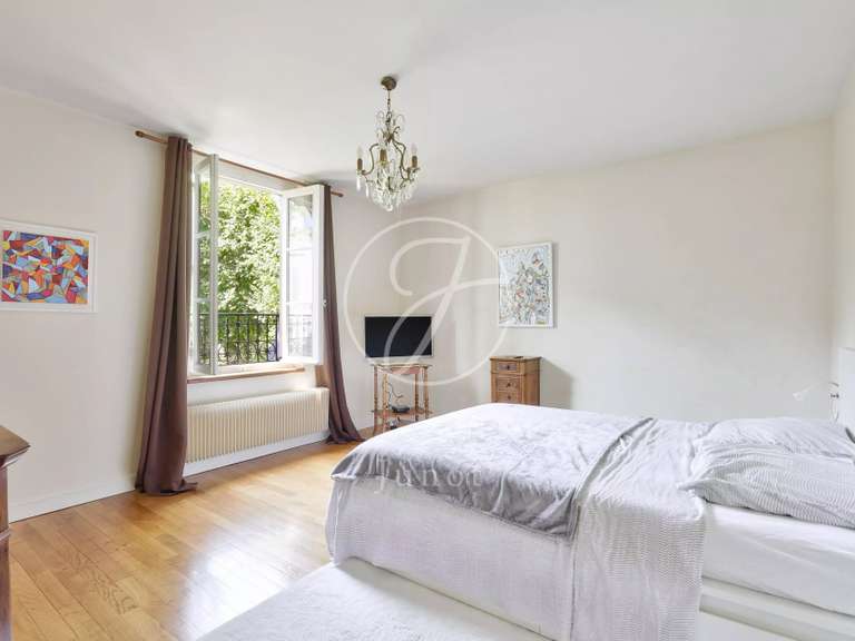 Maison Chatou - 5 chambres - 240m²