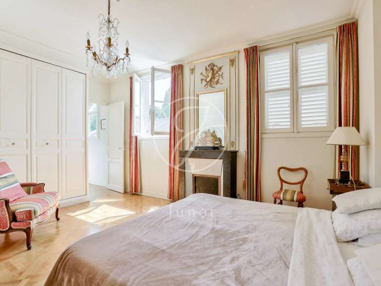 Maison Chatou - 5 chambres - 240m²
