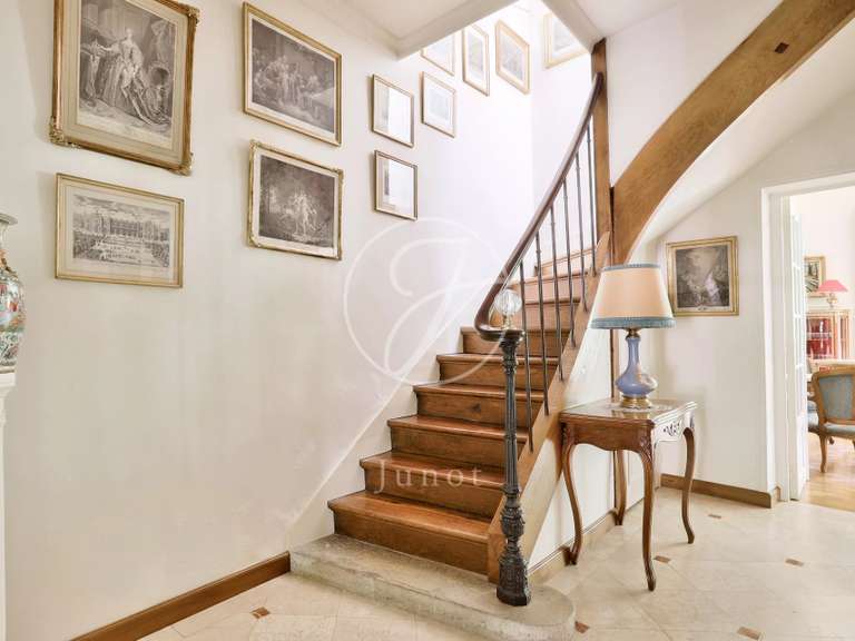 Maison Chatou - 5 chambres - 240m²