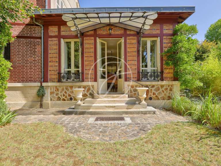 Maison Chatou - 5 chambres - 240m²