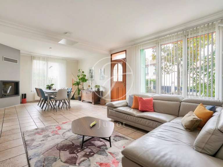 Maison Chatou - 4 chambres - 206m²