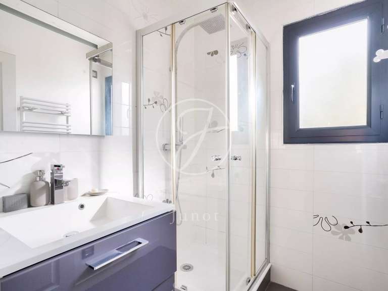 Maison Chatou - 4 chambres - 200m²