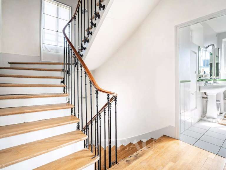 Maison Chatou - 6 chambres - 298m²