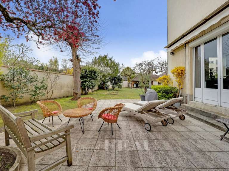 Maison Chatou - 6 chambres - 298m²