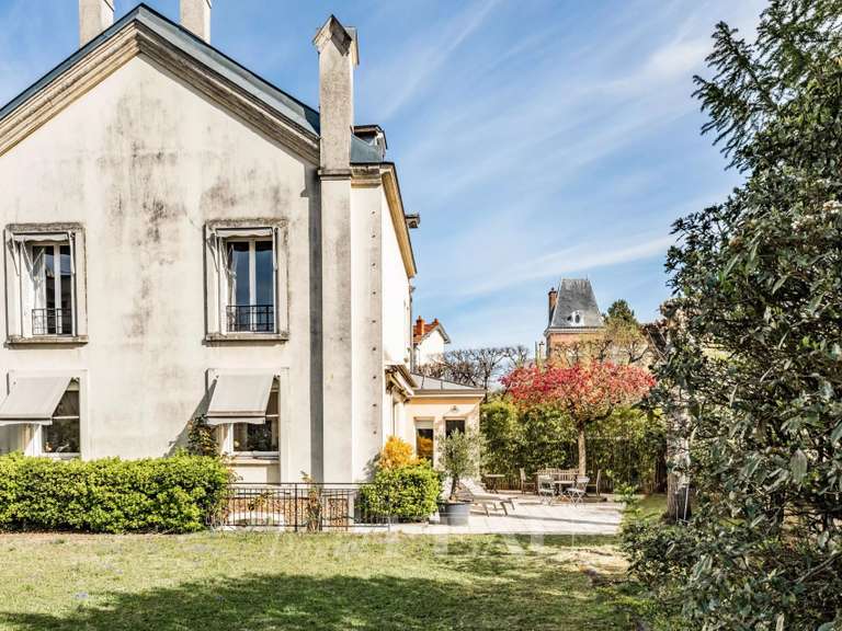 Maison Chatou - 6 chambres - 298m²