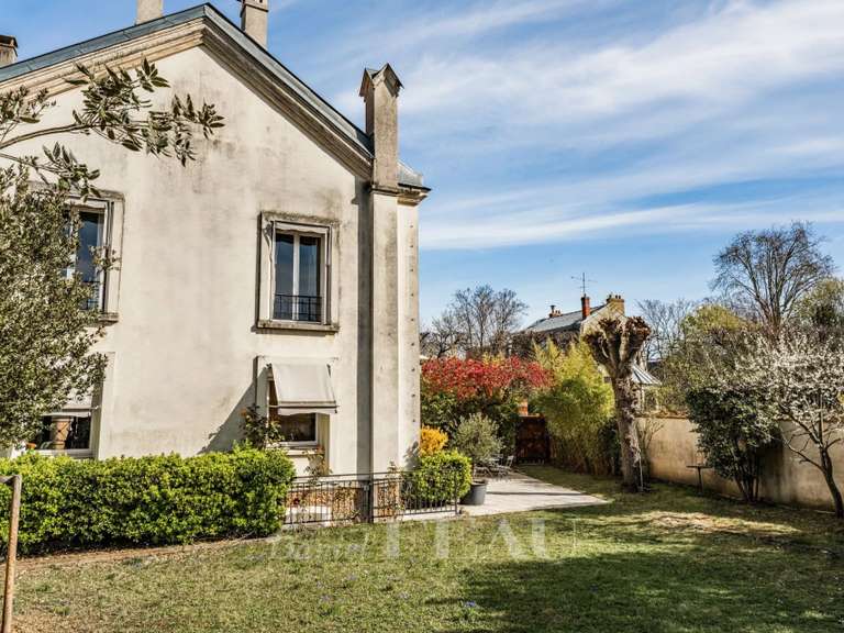 Maison Chatou - 6 chambres - 298m²