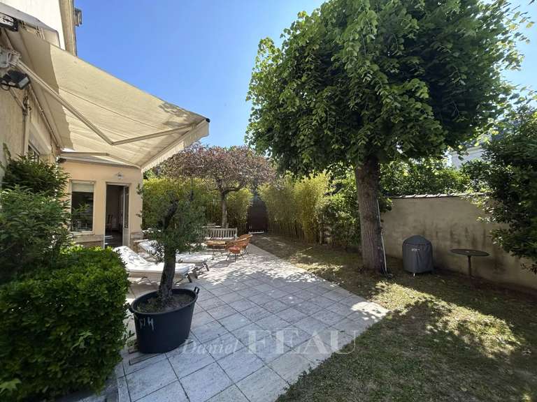Maison Chatou - 6 chambres - 298m²