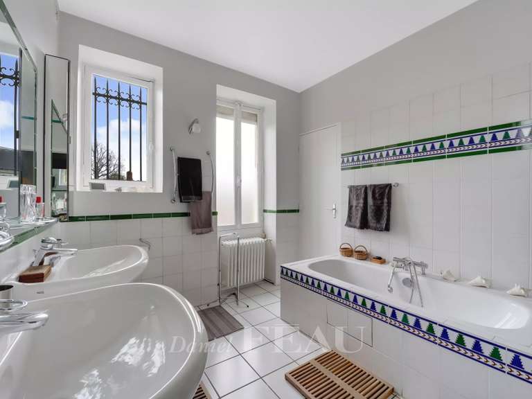 Maison Chatou - 6 chambres - 298m²