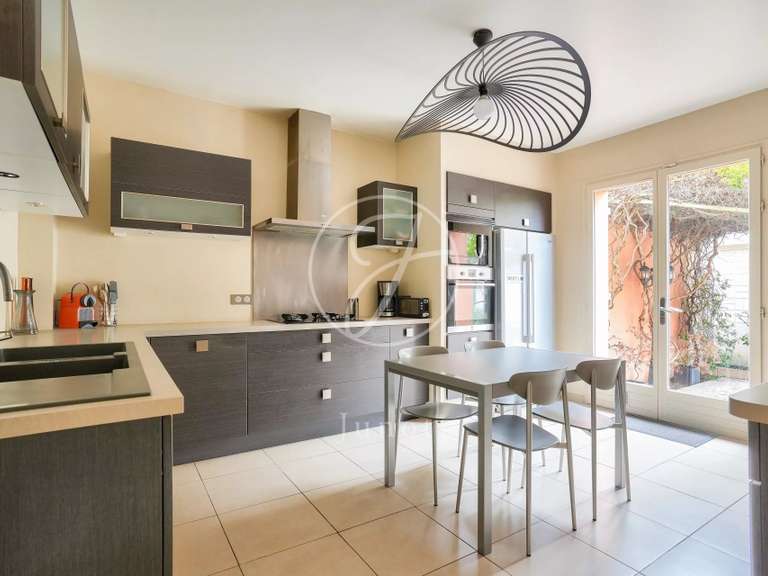 Maison Chatou - 4 chambres - 206m²