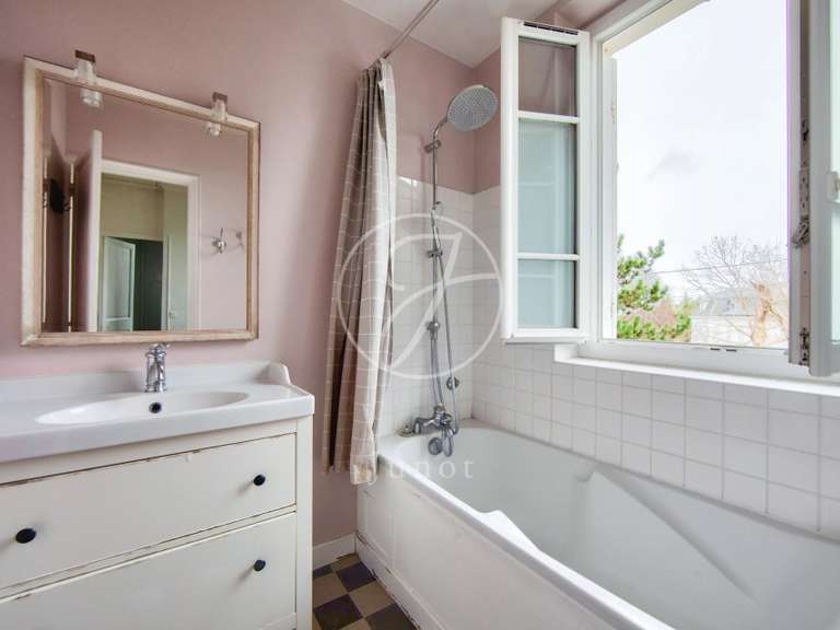 Maison Chatou - 4 chambres - 177m²