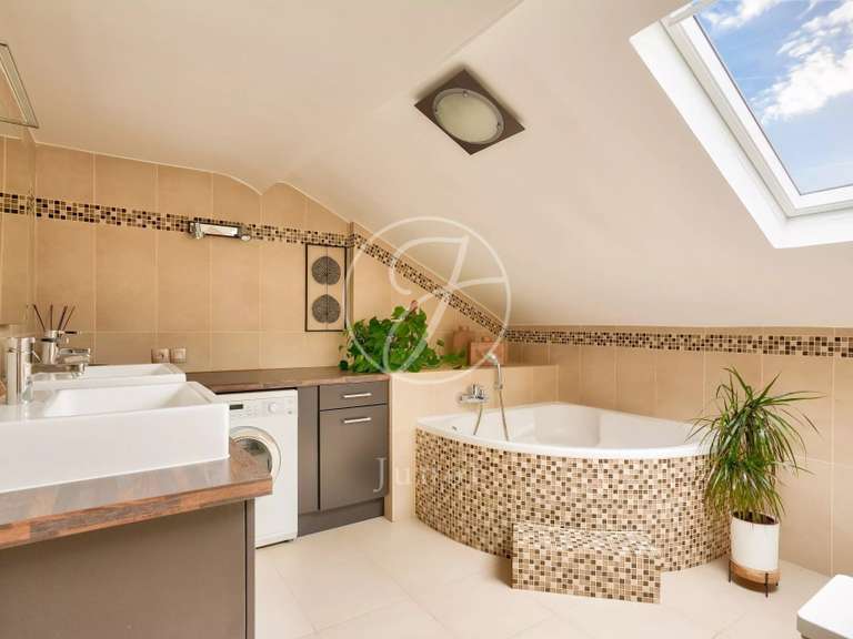 House Chatou - 4 bedrooms - 206m²