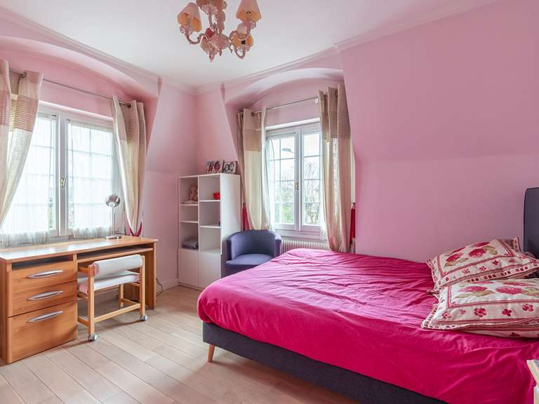 Maison Chatou - 5 chambres - 218m²