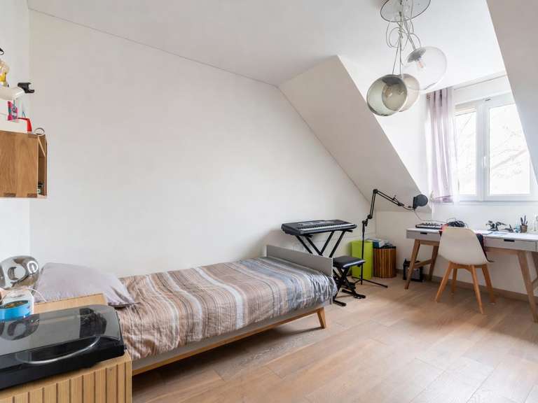 Maison Chatou - 4 chambres - 209m²