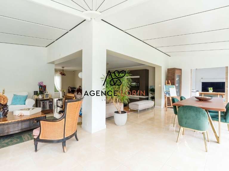 Maison Chatou - 4 chambres - 209m²