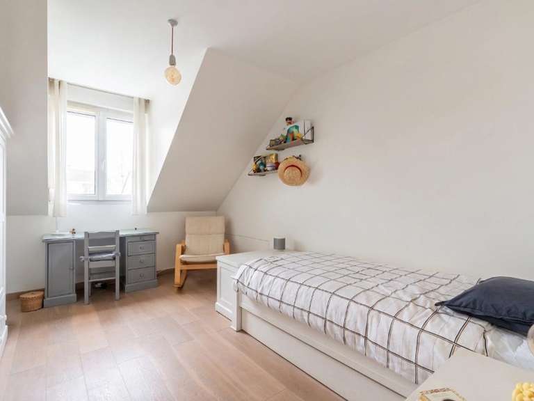 Maison Chatou - 4 chambres - 209m²