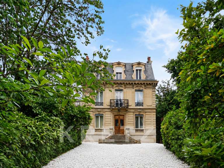Maison Chatou - 8 chambres - 311m²