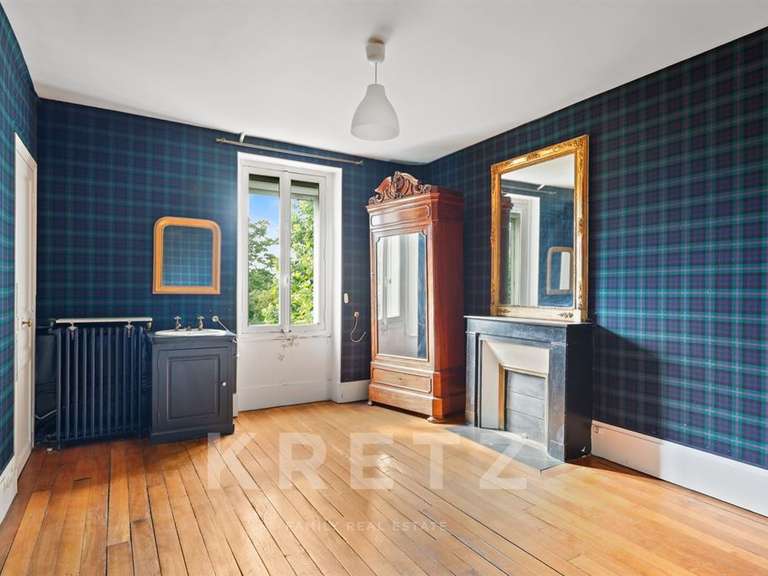 Maison Chatou - 8 chambres - 311m²