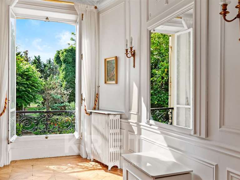 House Chatou - 8 bedrooms - 311m²