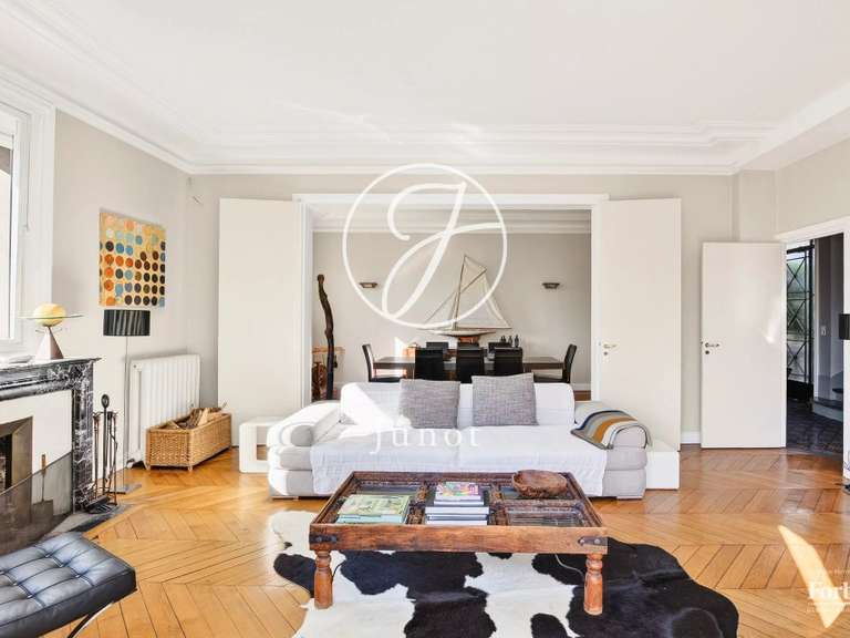 Maison Chatou - 7 chambres - 307m²