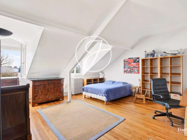 Maison Chatou - 7 chambres - 307m²