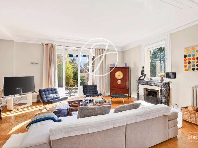 Maison Chatou - 7 chambres - 307m²
