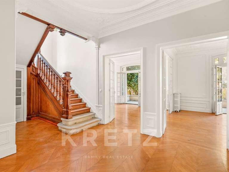 Maison Chatou - 7 chambres - 324m²