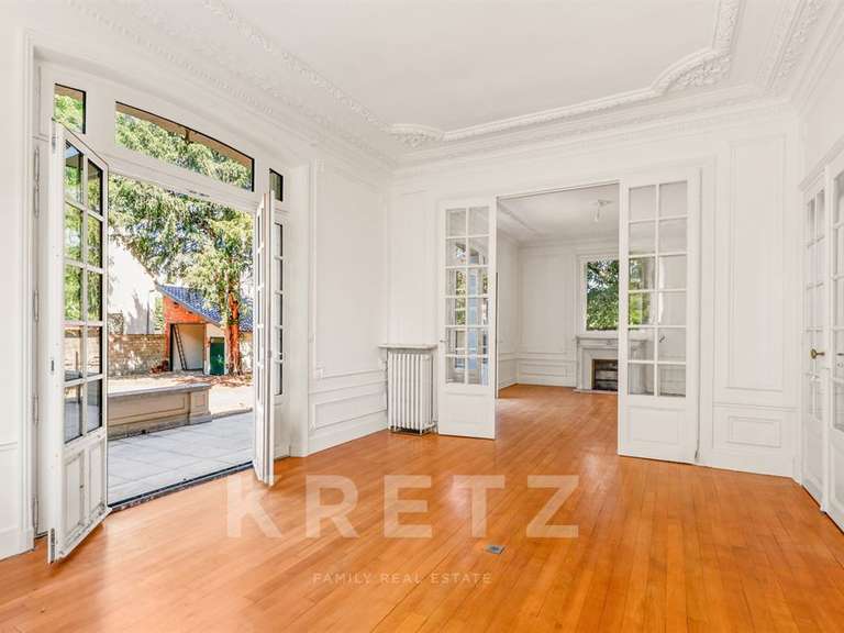 Maison Chatou - 7 chambres - 324m²
