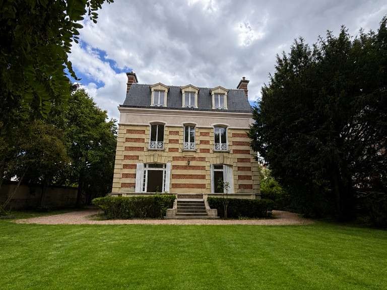 Maison Chatou - 7 chambres - 324m²