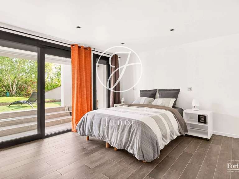 Maison Chatou - 5 chambres - 229m²