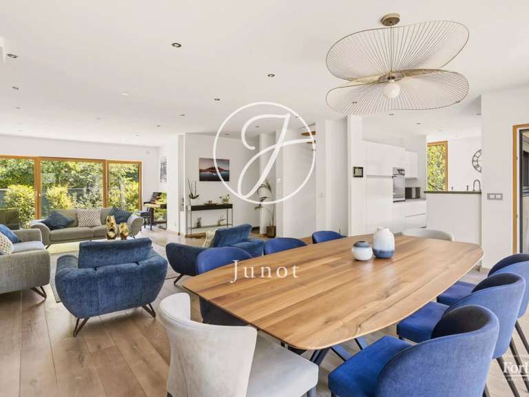 Maison Chatou - 6 chambres - 282m²