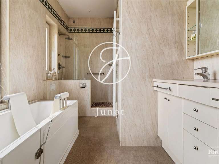 Maison Chatou - 5 chambres - 290m²