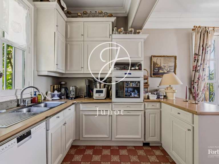 Maison Chatou - 3 chambres - 201m²
