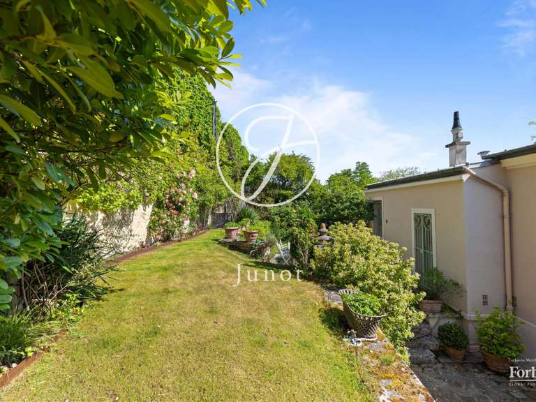 Maison Chatou - 3 chambres - 201m²