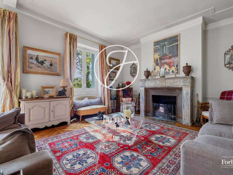 Maison Chatou - 3 chambres - 201m²