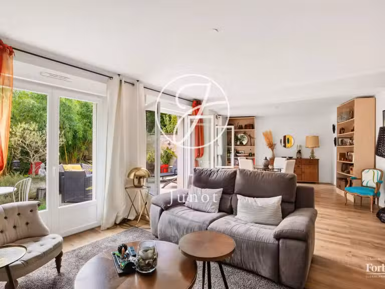 Maison Chatou - 4 chambres - 207m²