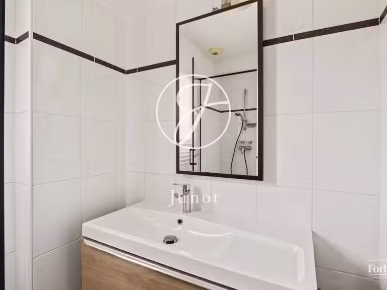 Maison Chatou - 4 chambres - 207m²