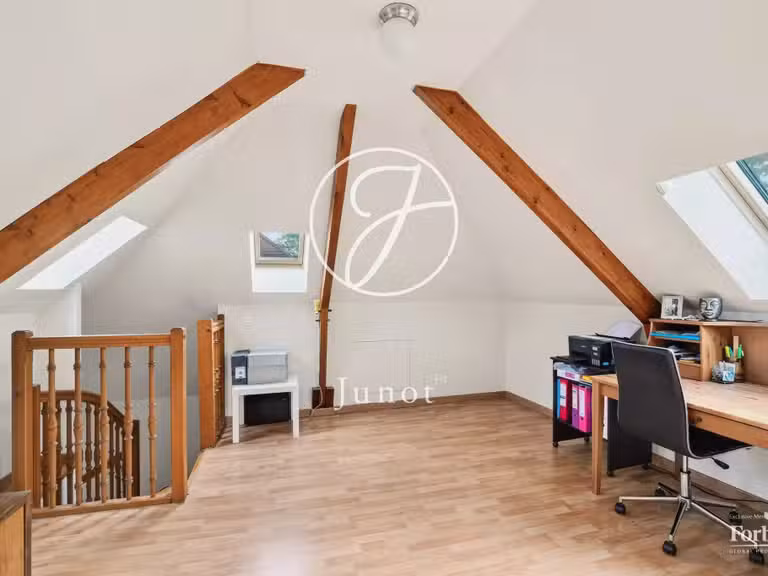 Maison Chatou - 4 chambres - 207m²